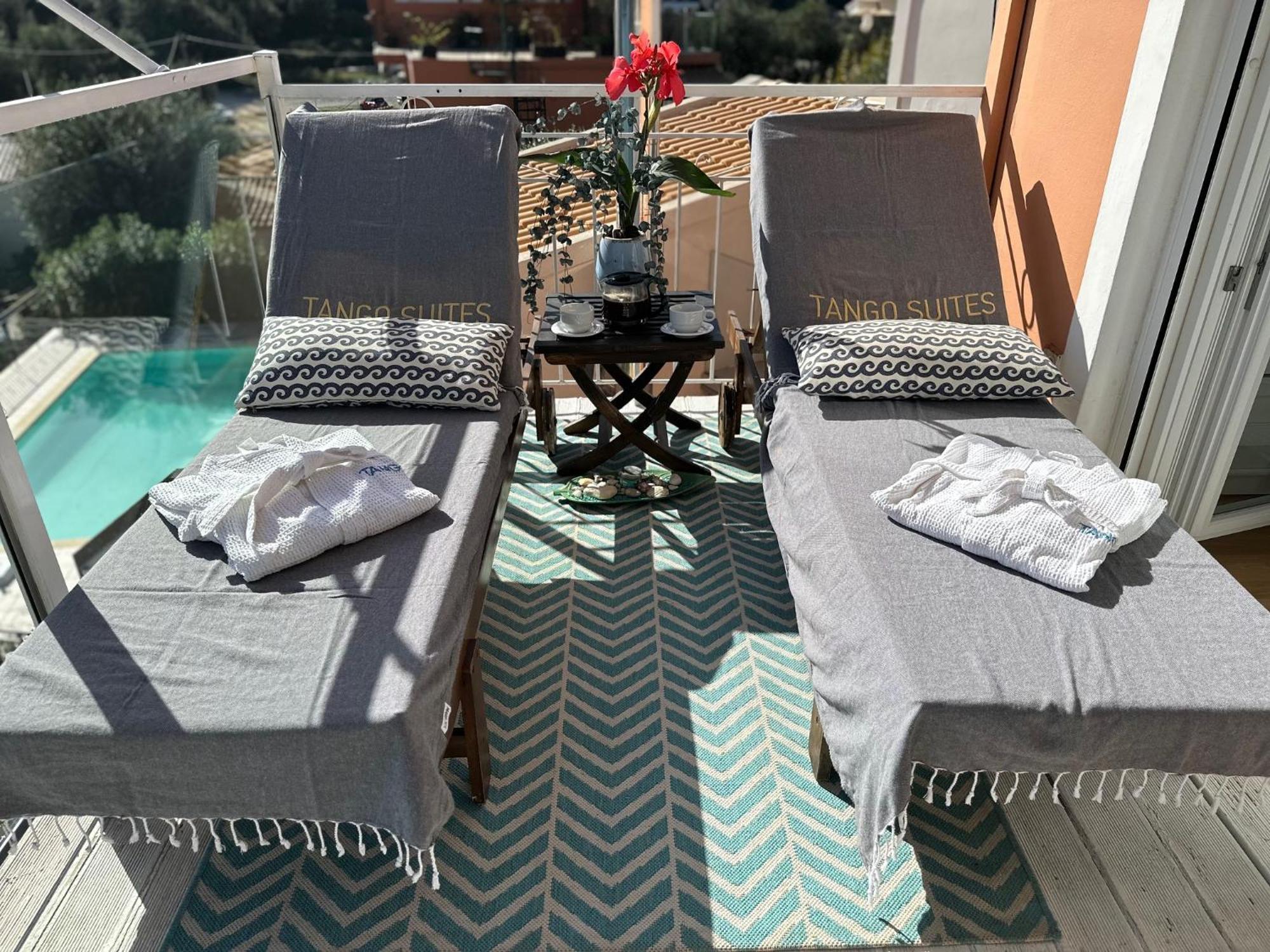 Tango Apartment On The Beach パレオカストリッツア エクステリア 写真